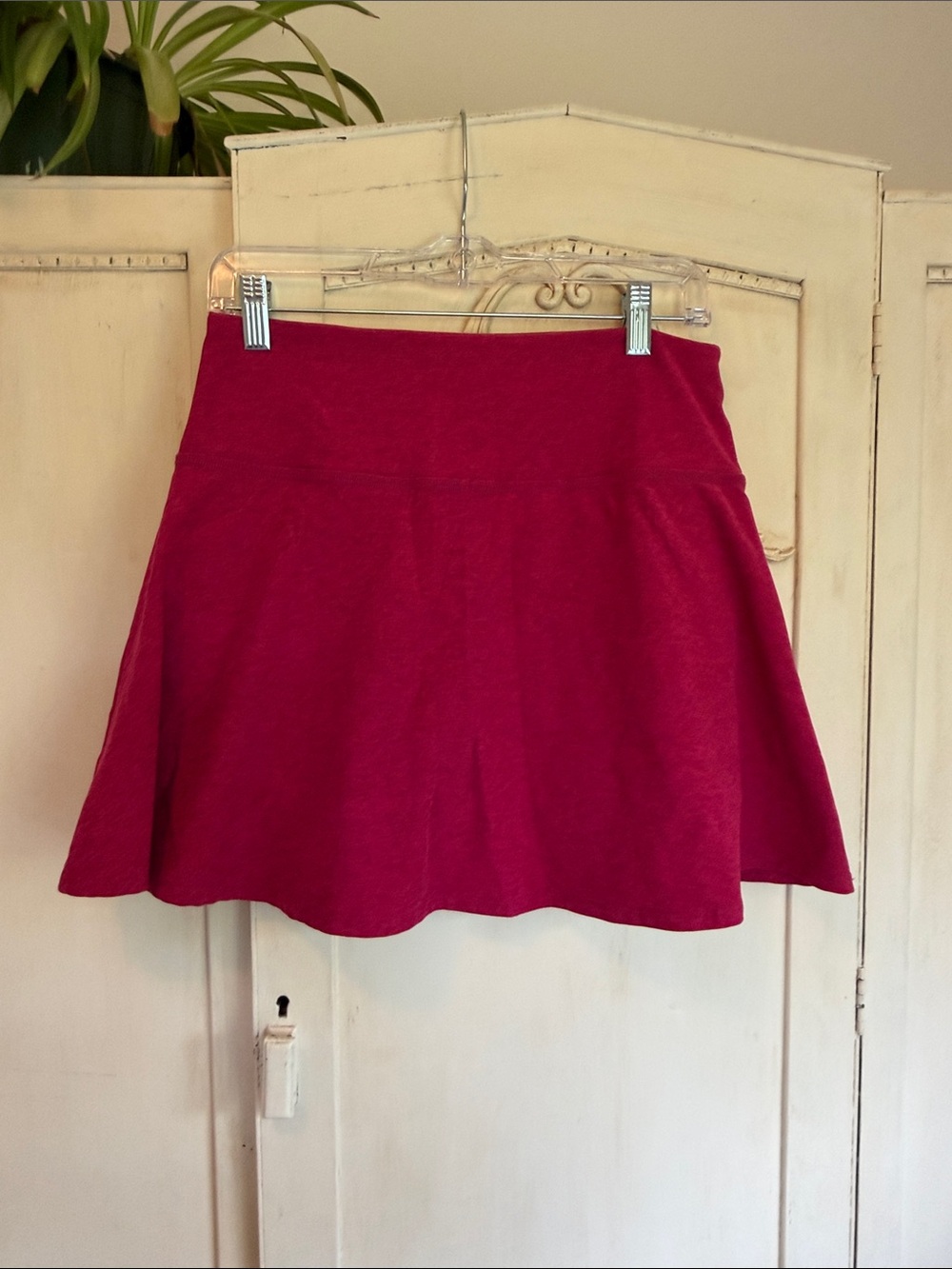 Beyond Yoga Fuchsia Circle Skater Skirt